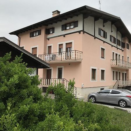 Palazzina Rosa Apartment Spormaggiore Bagian luar foto
